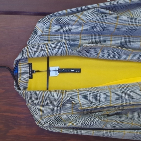 New with Tags Alison Andrews Plus Black, White & Gray Stripe Blazer Size 1X - Picture 2 of 8